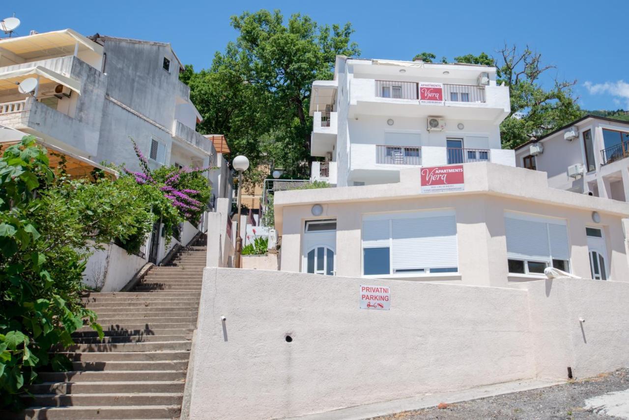 Apartments Vjera Petrovac Exteriör bild