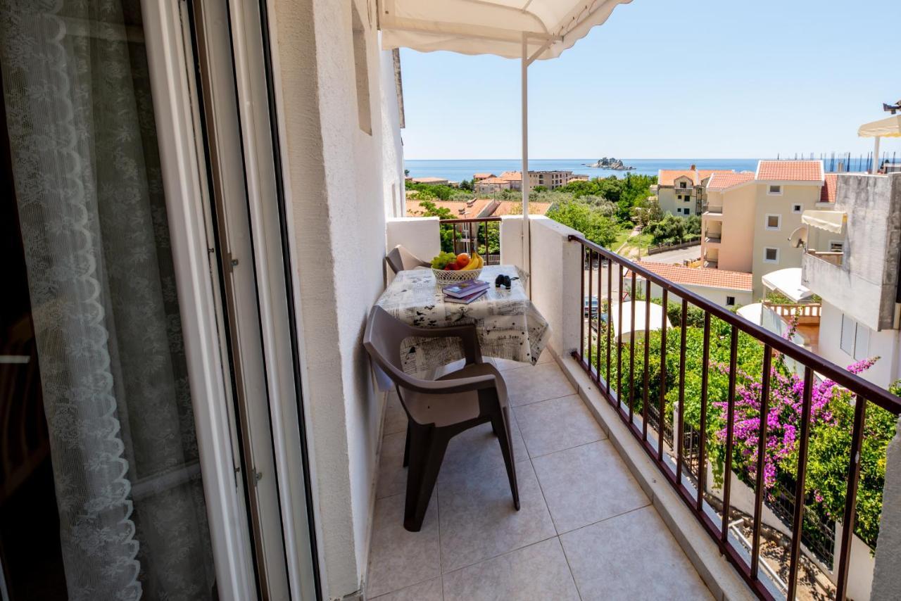 Apartments Vjera Petrovac Exteriör bild