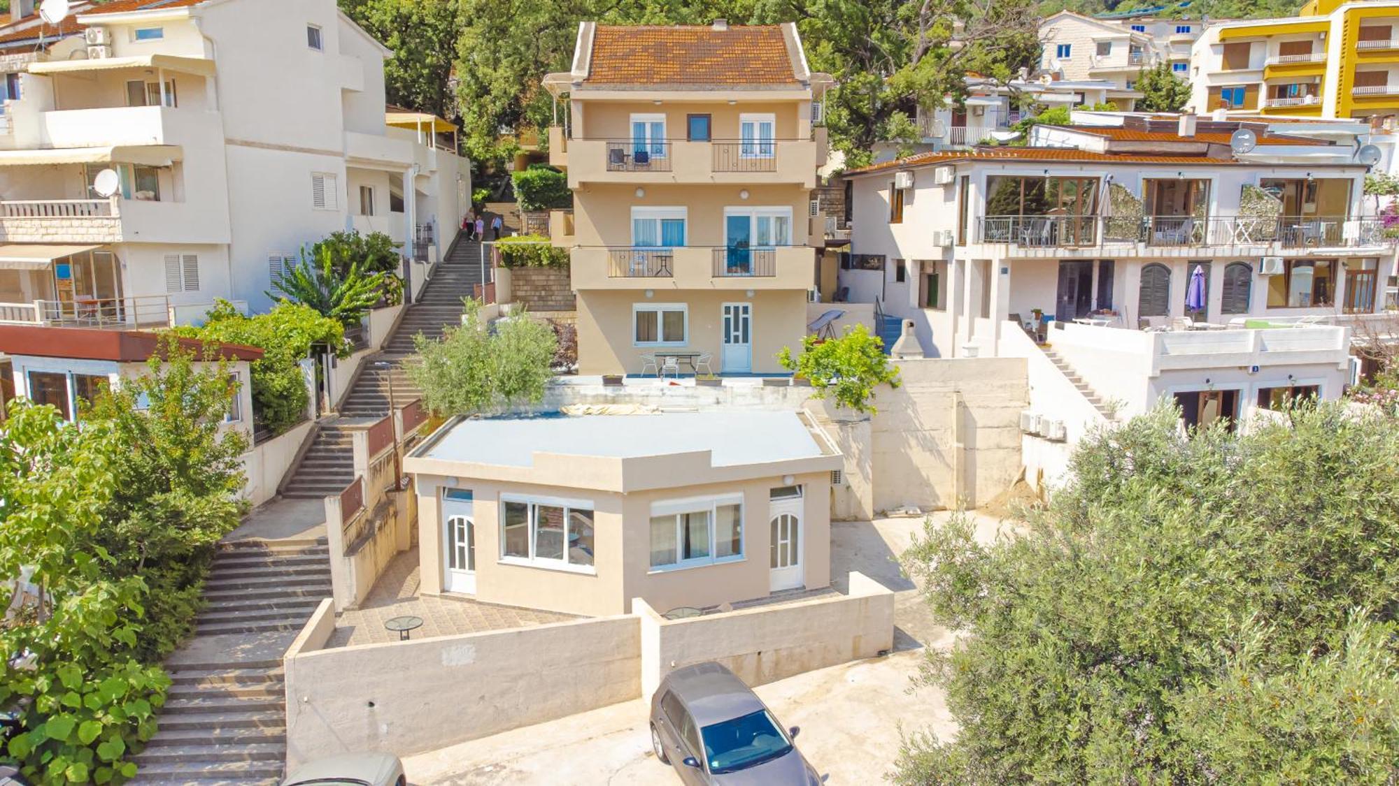 Apartments Vjera Petrovac Exteriör bild
